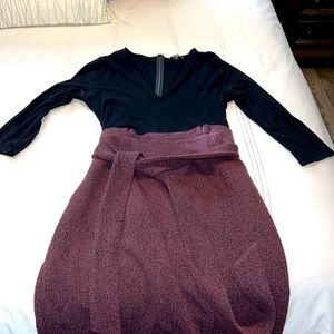 Express medium black/burgundy fit and flare tie waist 3/4 sleeve dress